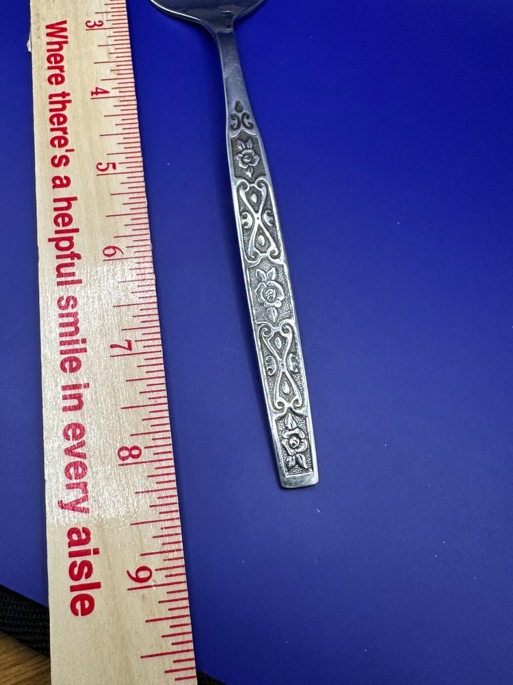 Oneida Ltd Stainless Latin Quarter Meat Fork 8.25"