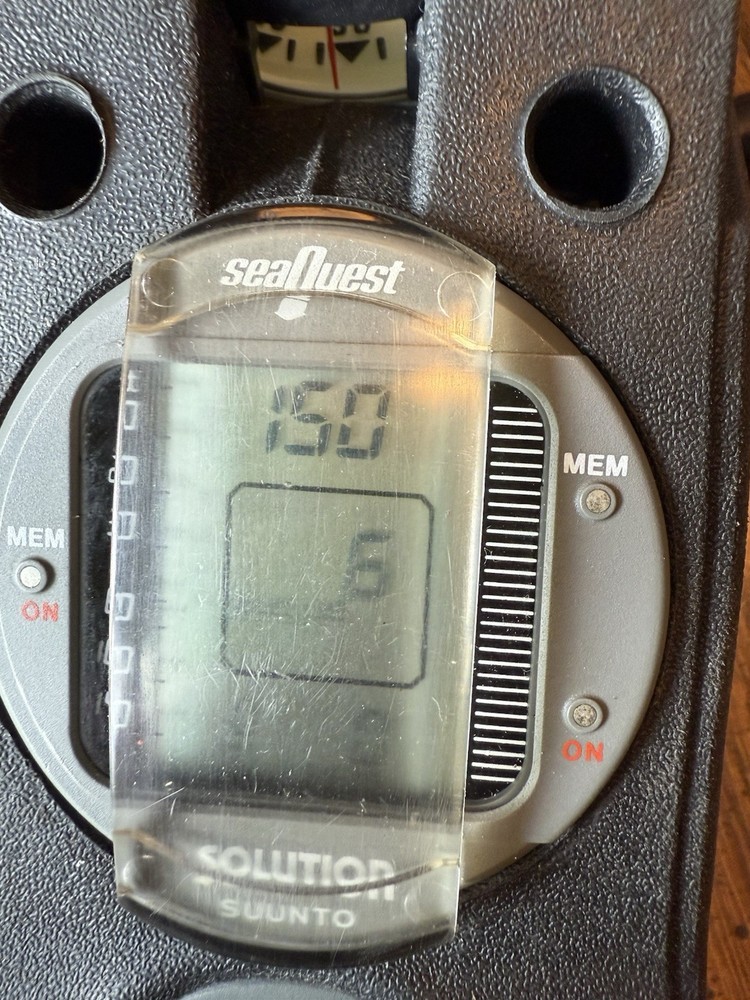 Suunto/Seaquest Dive Console SM26 press, compass, Solutions computer hard case