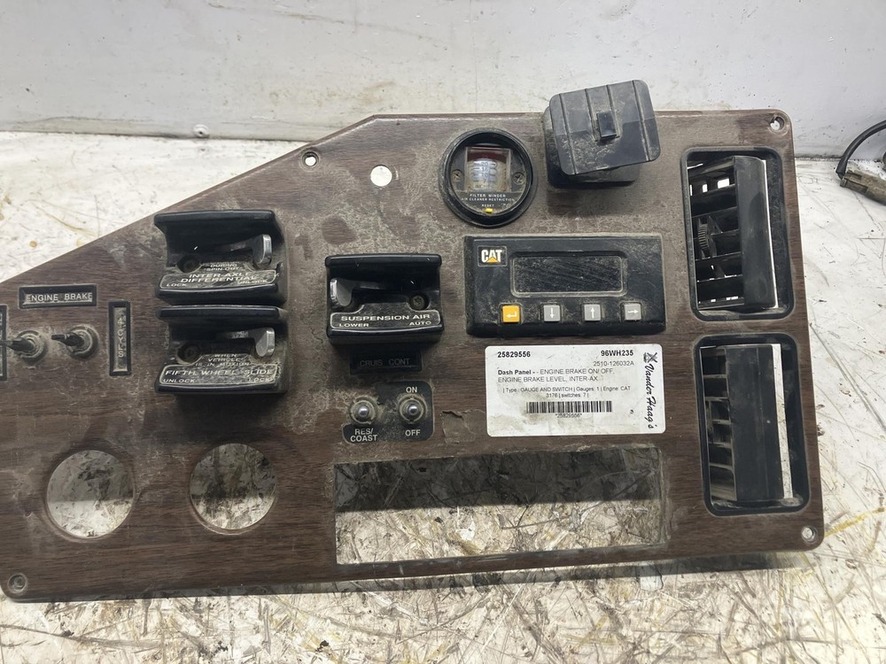 1988-2004 Freightliner FLD112 GAUGE AND SWITCH Dash Panel - Used