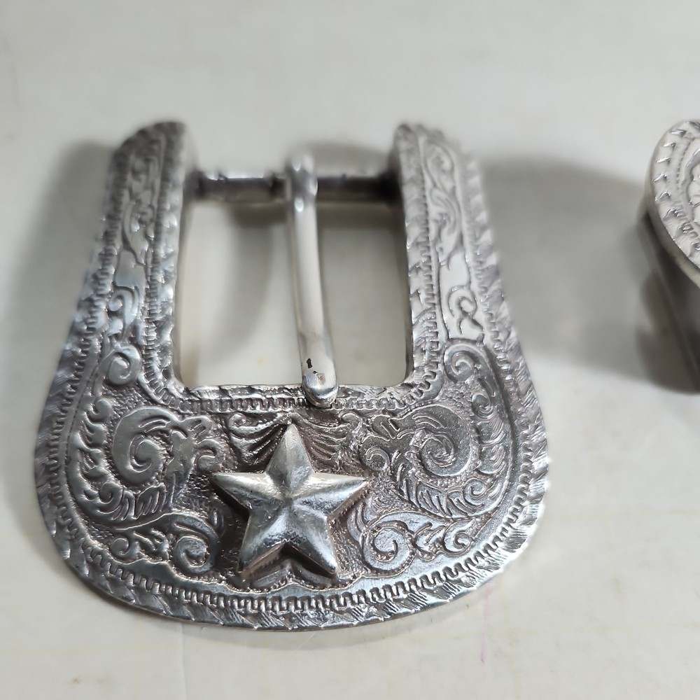 2 Piece Silver Engraved star Buckle Set Loop 1"