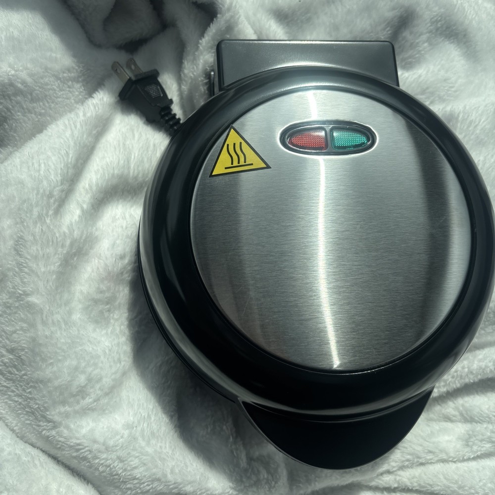 Non-Stick Electric, Silver Omelette Maker