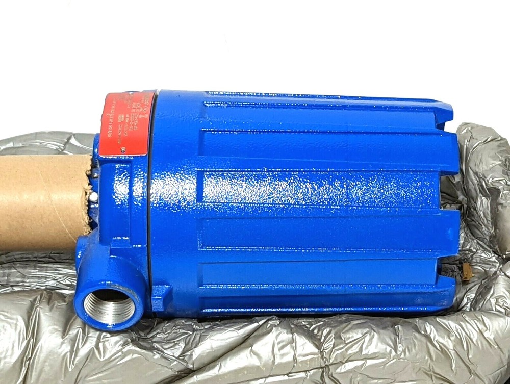 NEW Magnetrol XT20-1B2A-AKP Liquid Float Level Switch, 0.500PSIG, XT201B2A