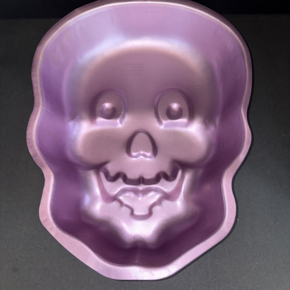Wilton Skeleton Cake Pan