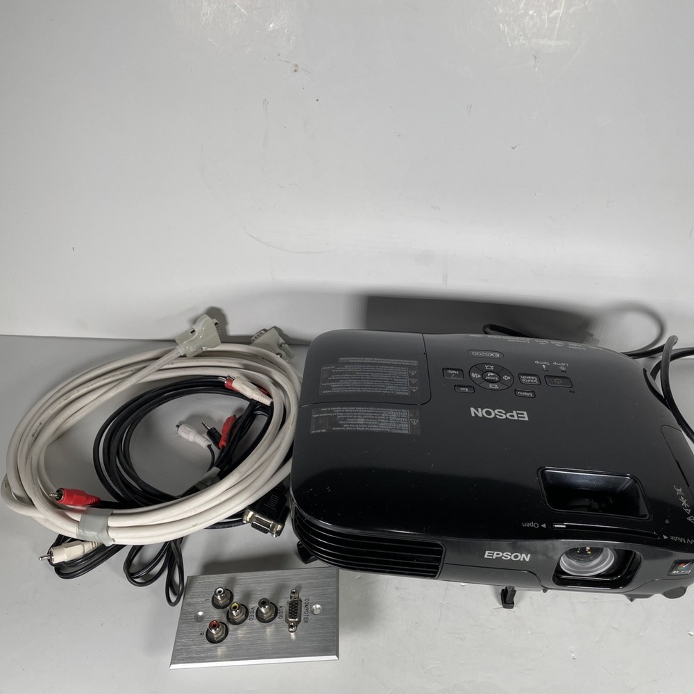 Epson EX5200 XGA LCD Projector