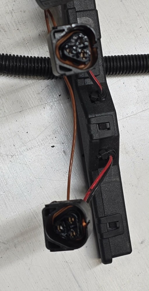 03 BMW 325i OEM E46 ignition coil wiring harness complete M54 engine uncut