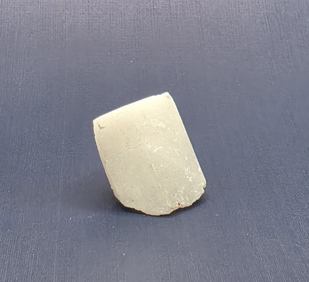 Mangano Calcite UV REACTIVE