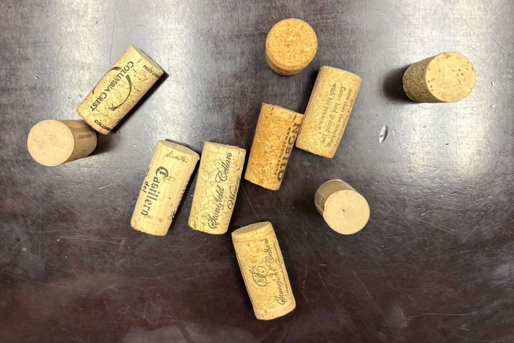 Used Wine Corks Bothe Red and White