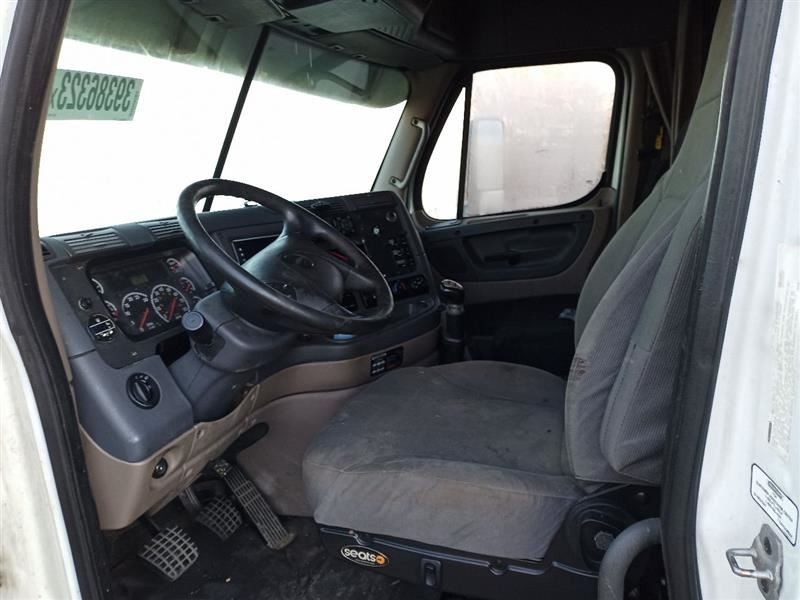 2011 Freightliner Cascadia Right Window Switch (9591273