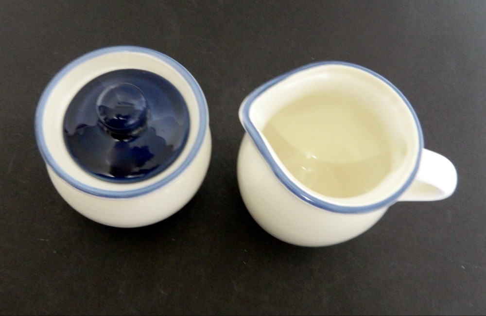 Denim Pattern Pfaltzgraff Covered Sugar and Creamer Blue Bands USA