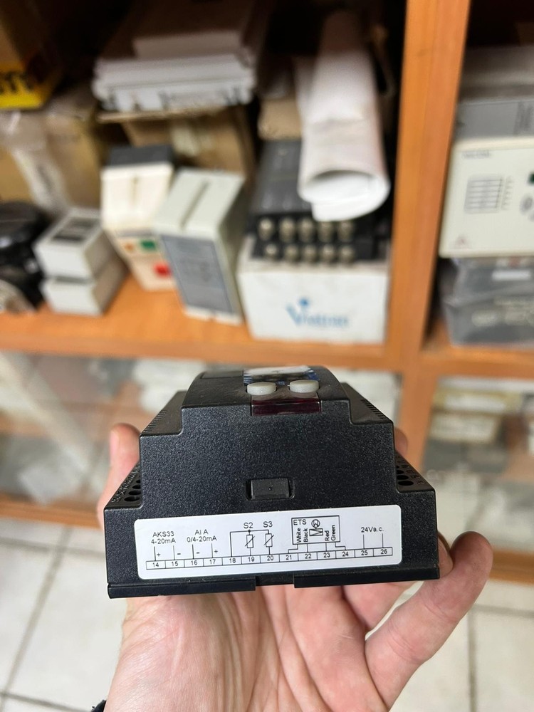 DANFOSS EKC 316A 084B7088 Superheat Regulator Controller