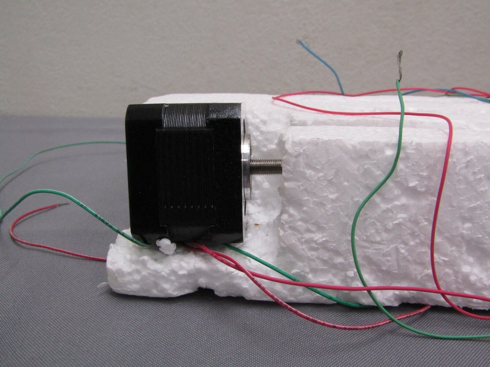 HAYDON SWITCH & INSTRUMENT INC STEPPER MOTOR LINEAR ACTUATOR