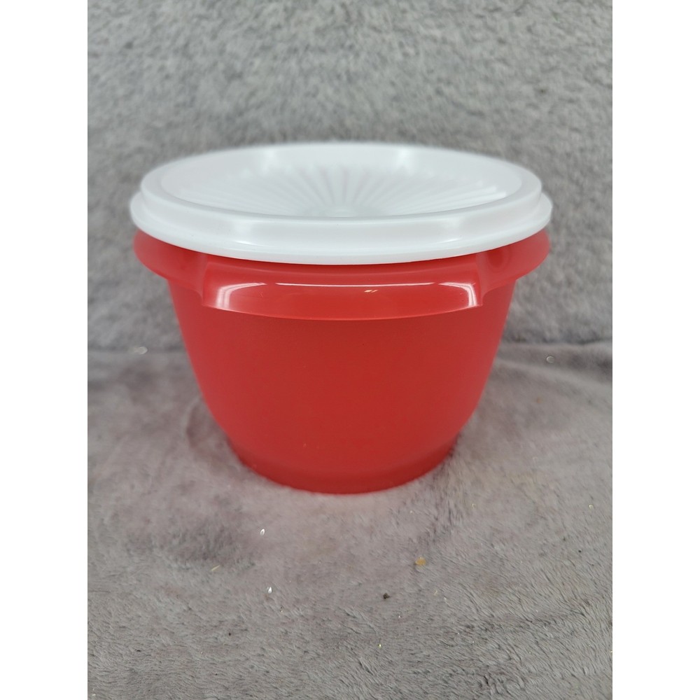 Vintage TUPPERWARE Servalier Bowl w/Starburst Lid Container Red
