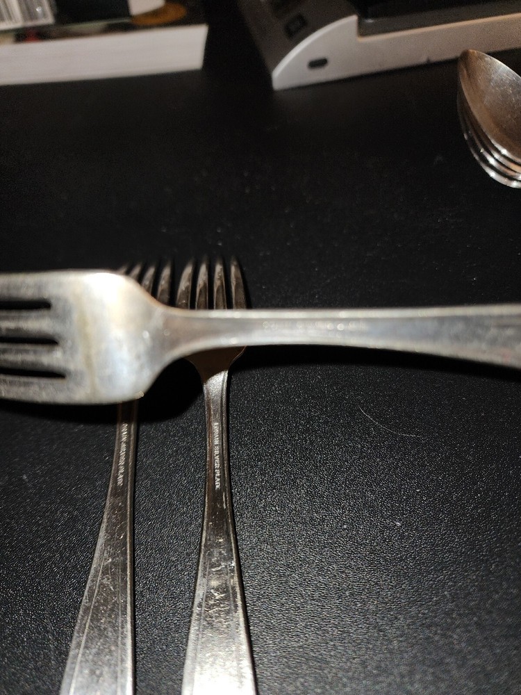 Peerless Oneida Silverplate Lorain 1928 Master Forks