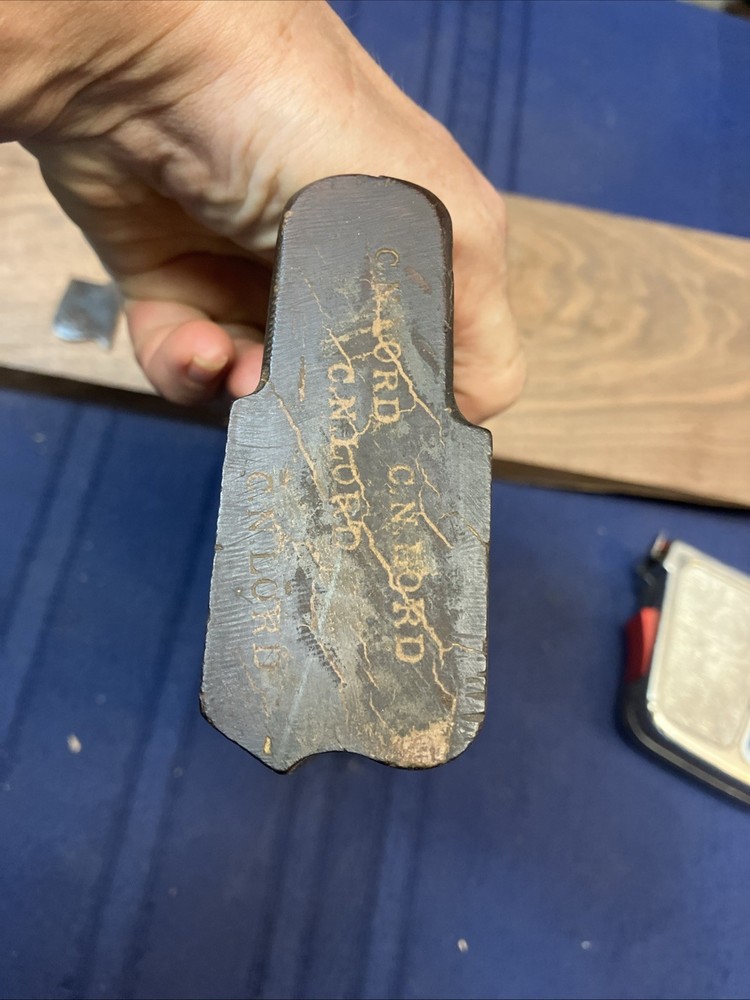 Unmarked Molding Plane With 1 Inch Iron