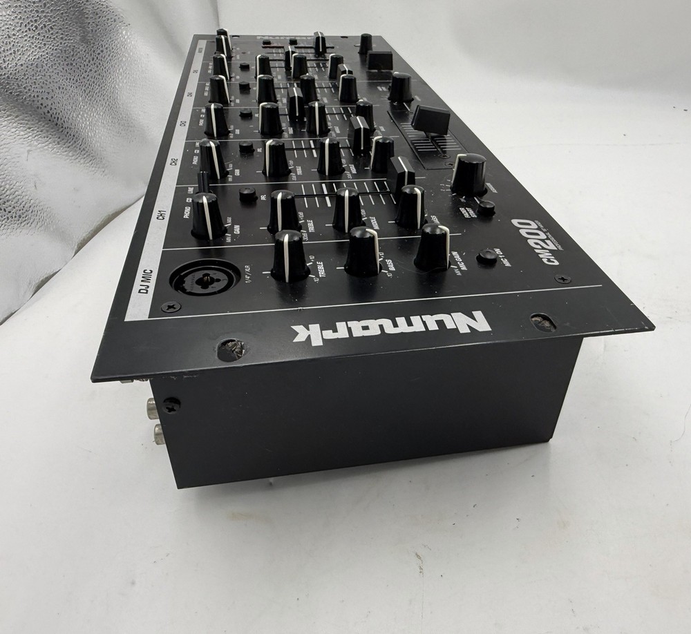 ✨✨Numark CM200 - 5 Channel DJ Mixer✨✨