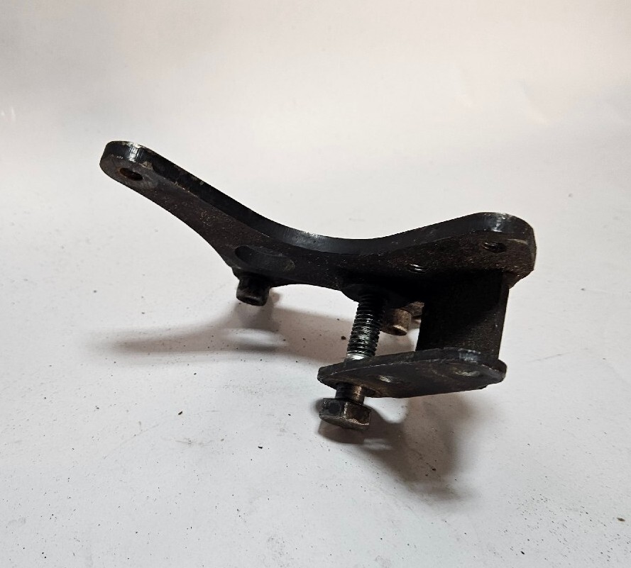 REAR SHOCK ABSORBER BRACKET PIAGGIO MP3 125 2008