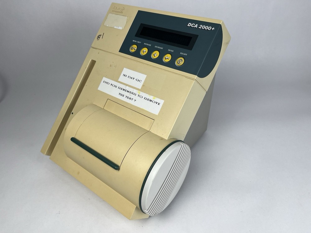 Bayer DCA 2000+ Hemoglobin Analyzer Model - 5031C - Powers On - READ