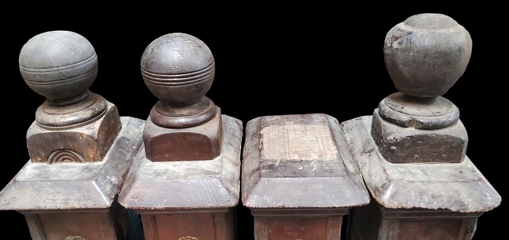 Set Of 4 Newel Posts GAM0276