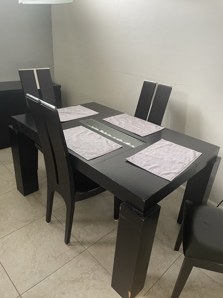 Nice dining room black wood
