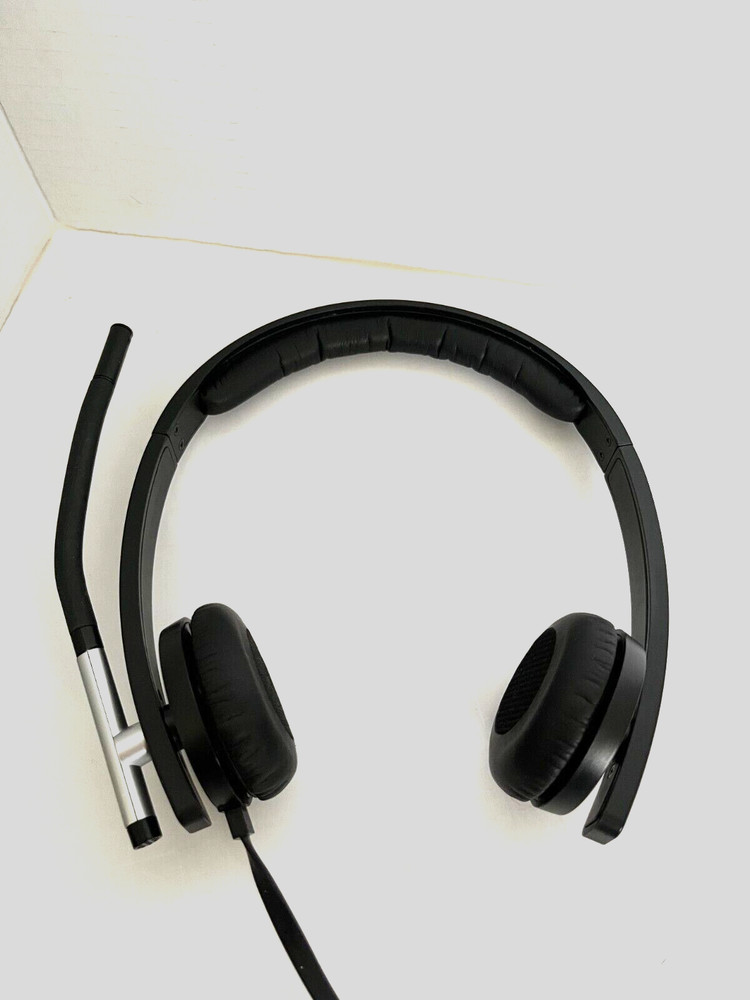 Logitech USB Headset Model: A00057, PN: 881-000250