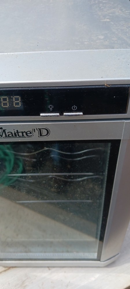 Danby MaitreD 6 Bottle Wine Cooler