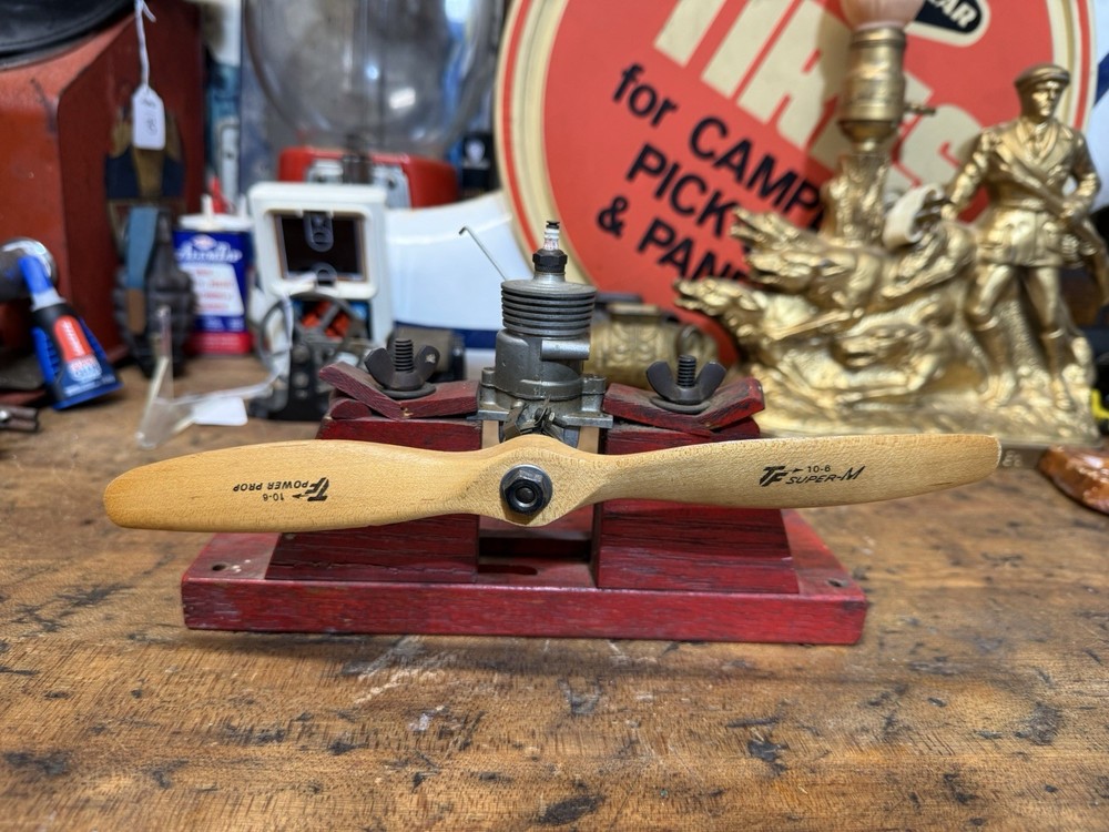 Rogers "29" RC Airplane  Engine 1946 Good Condition