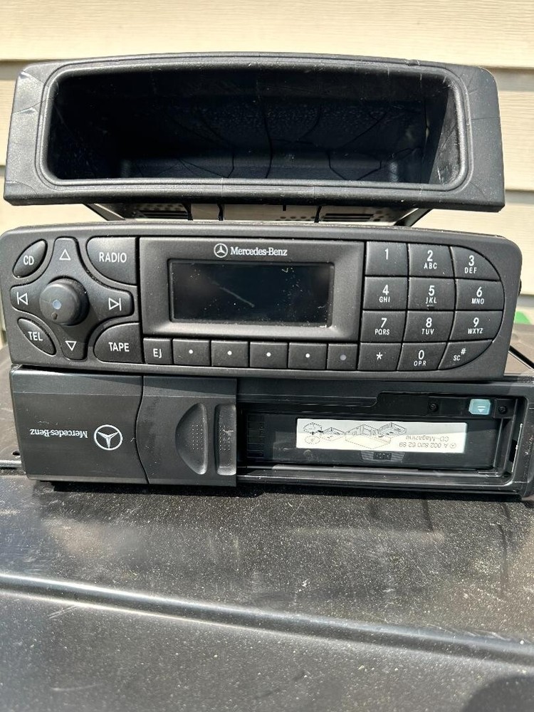 merceds benz c class radio