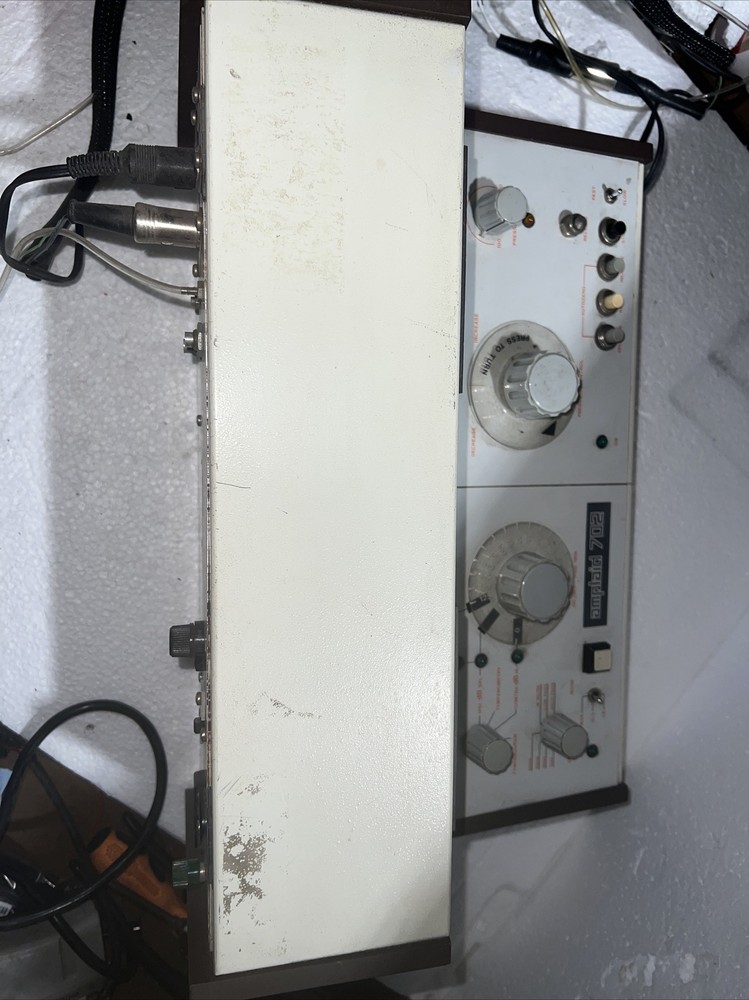AUDIOMETER-AMPLAID 702 AUDIOMETER