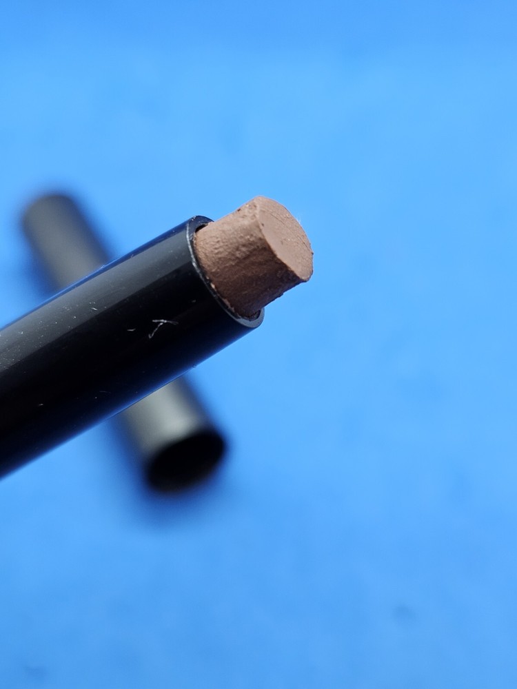 Burberry Face Contour Effortless Contouring Pen Face & Eyes MEDIUM (Tip Damage)