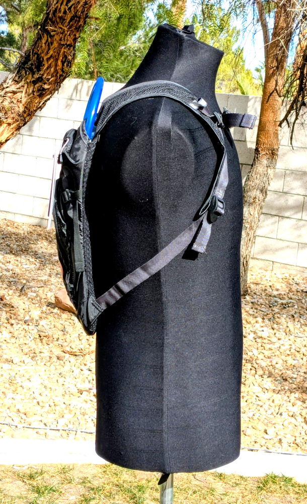 CamelBak Mini M.U.L.E. Kids 50oz Multi-Pocket Hydration Storage Backpack NWT