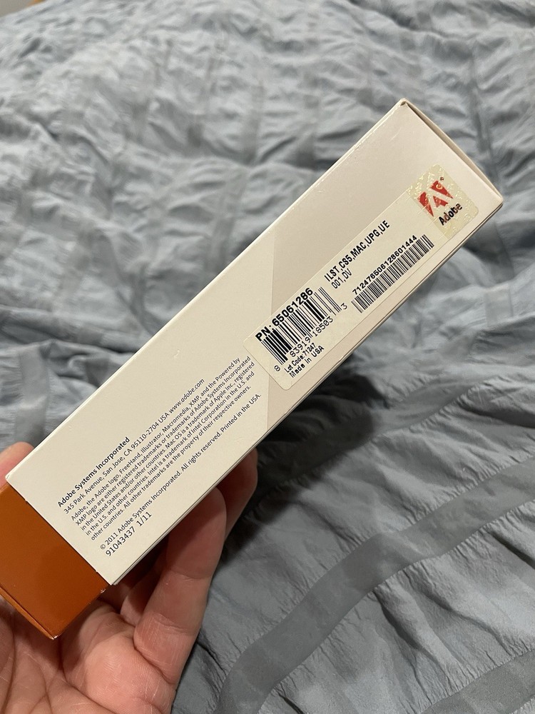 Adobe Illustrator CS5 Upgrade for MAC with Serial Number - 2011