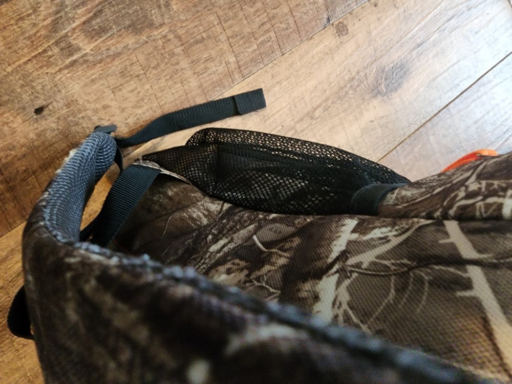 Reeltree Camouflage Backpack Lightweight Durable Water Resistant