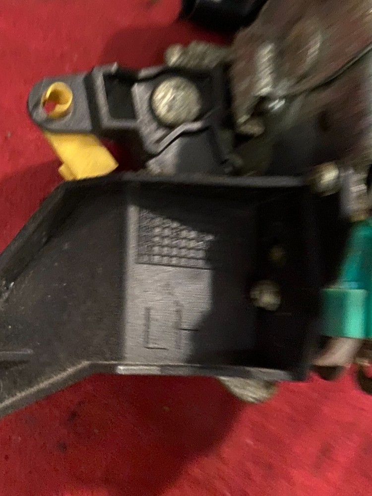 GECOM DRIVERS Side Door Latch 1120032 GECOM LEFT HAND