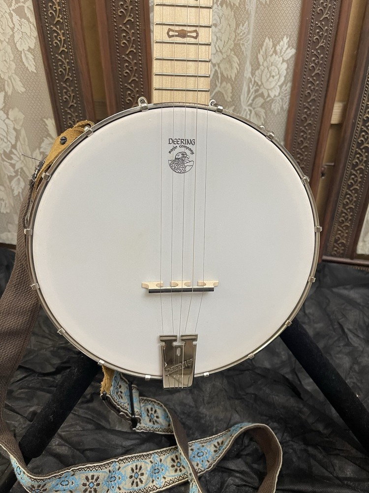 Deering Goodtime Banjo Lefty WITH Morgan Monroe Hard shell case
