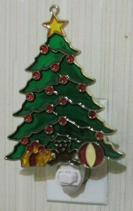 PRETTY CHRISTMAS TREE NIGHTLIGHT (SUNCATCHER LIGHT)