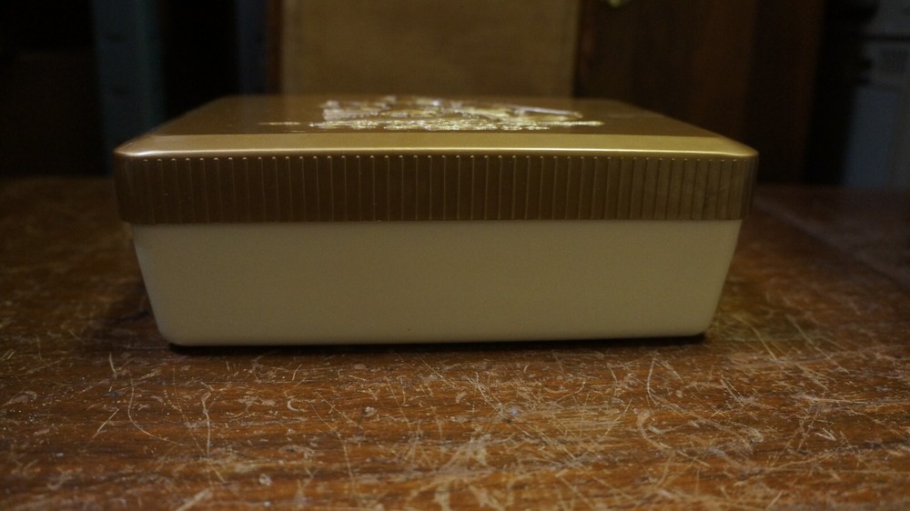 5.5 X 8 X 2.5 EDUSCHO KAFFEE PLASTIC BOX EMPTY