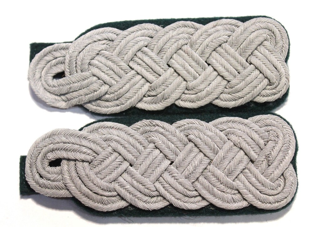 4pc set WW2 German Panzer Grenadier Captain shoulder boards & collar tabs