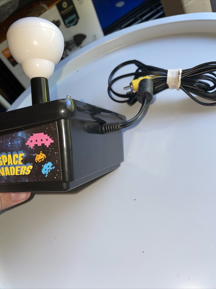 Space Invaders Plug n And Play TV Arcade Retro Video Game