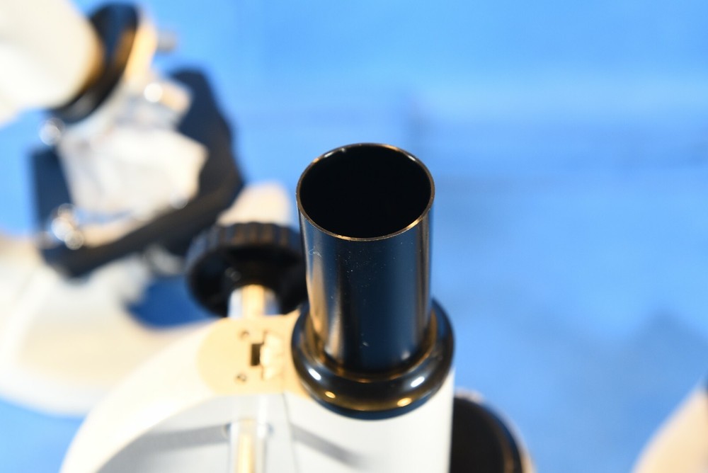 3 Microscopes