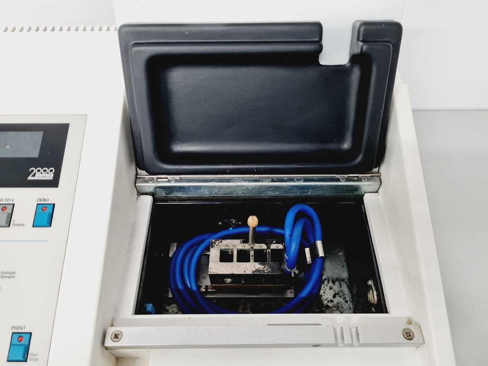 CECIL CE 2030 Spectrometer Lab
