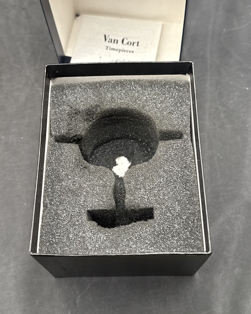 Vintage Van Cort Instruments Desktop Clock
