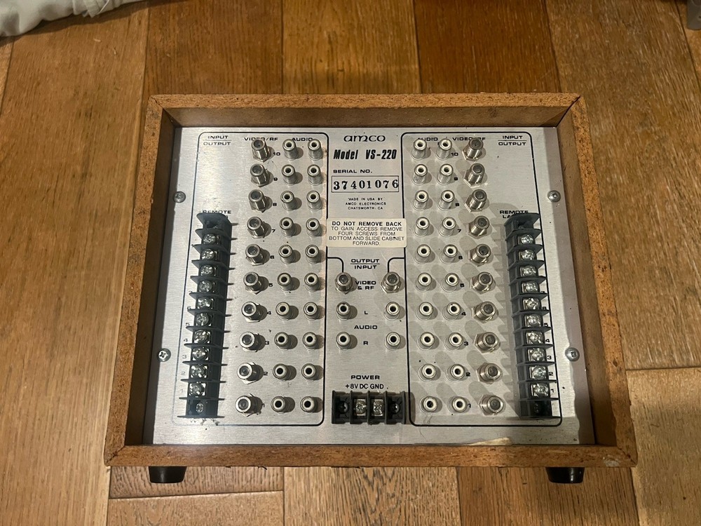Amco Model VS-220 Vintage Amco Video & Audio Selector, Untested