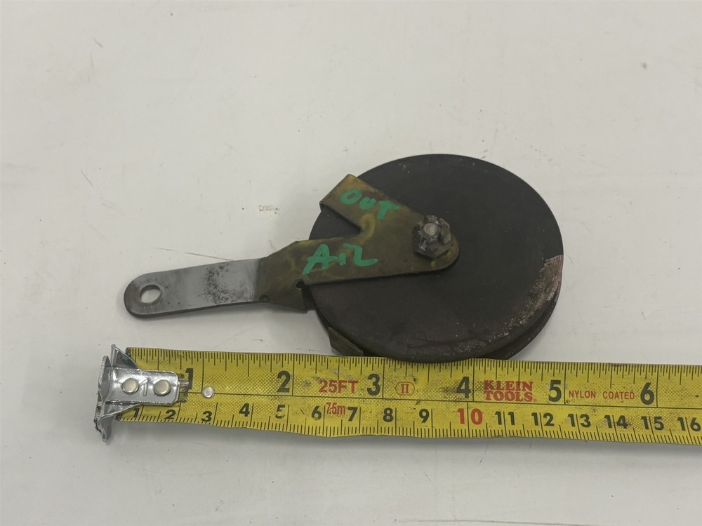Luscombe Model 8 Outer Aileron Pulley & Hanger Bracket 18518