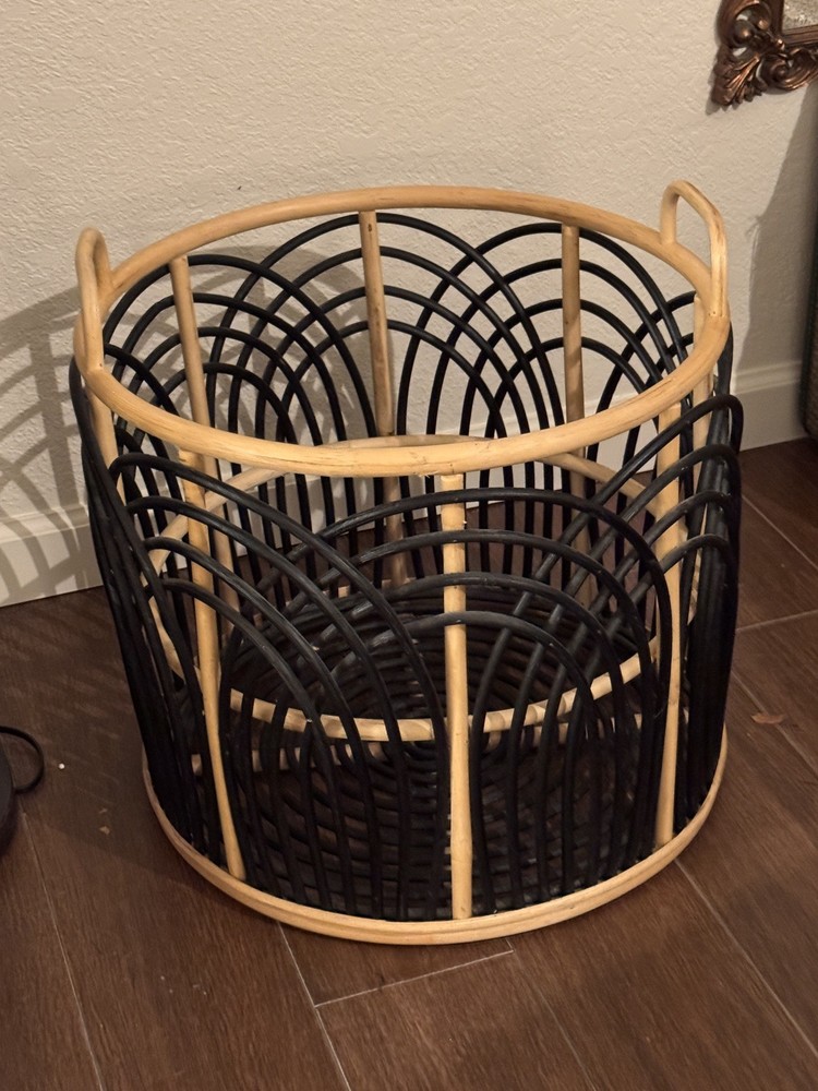 Large Floor Basket - 18" x 18"