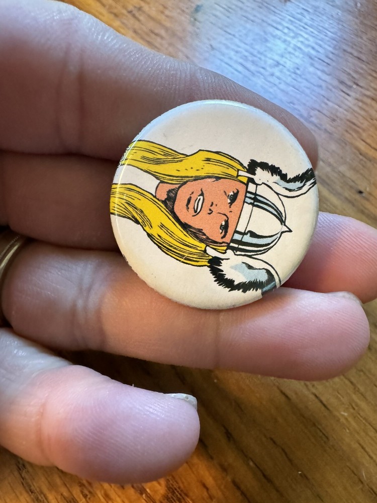Thor Pinback Button - 2010 Marvel Comics.