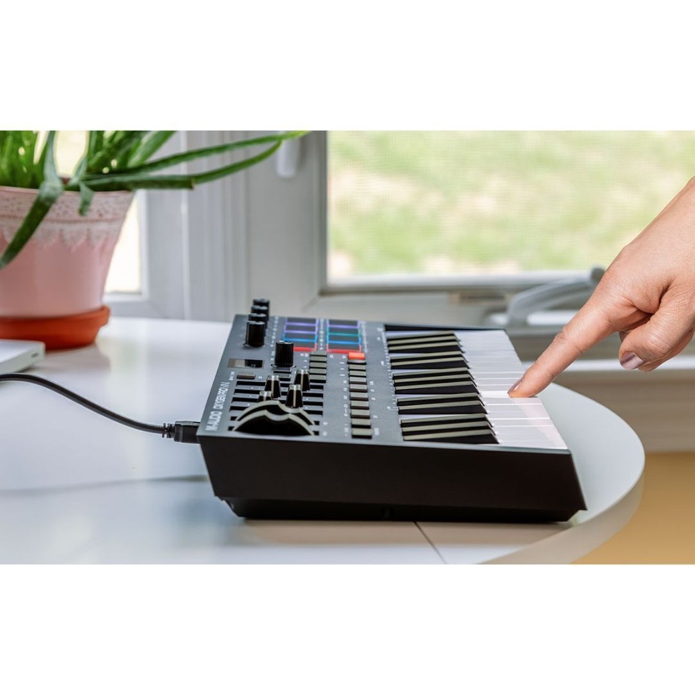 M Audio Oxygen Pro Mini 32 Key Keyboard Controller