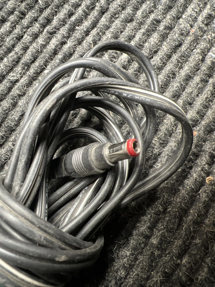 Used BRADY LS2000 Labeling System With case