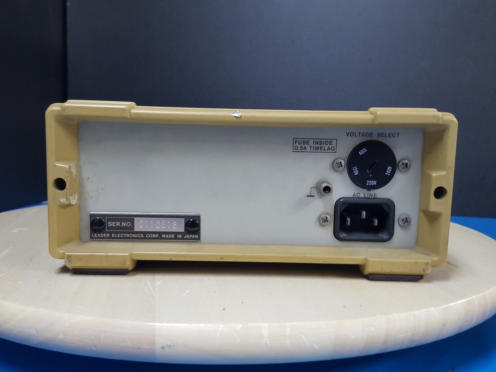 Leader 856 : Multimeter (0518)