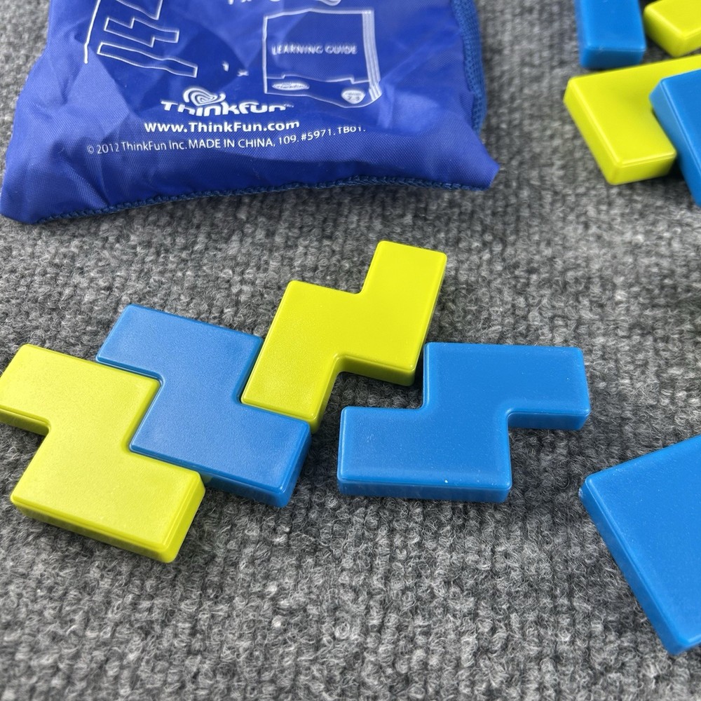 ThinkFun Shapeometry Puzzle Game Math Abstract Reasoning Complete Cards Full Set