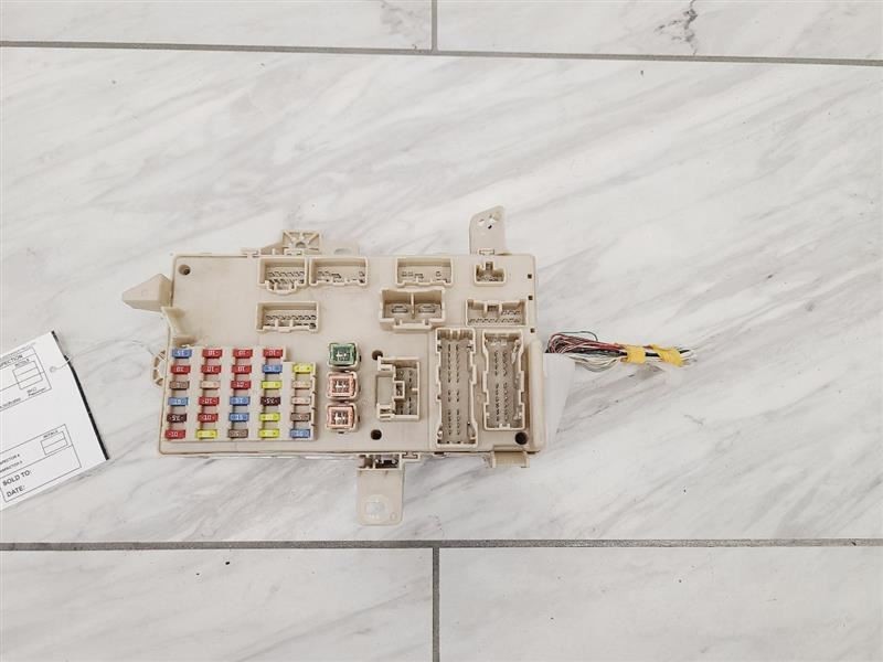 Fuse Box Cabin Fits 2004 Camry 570449